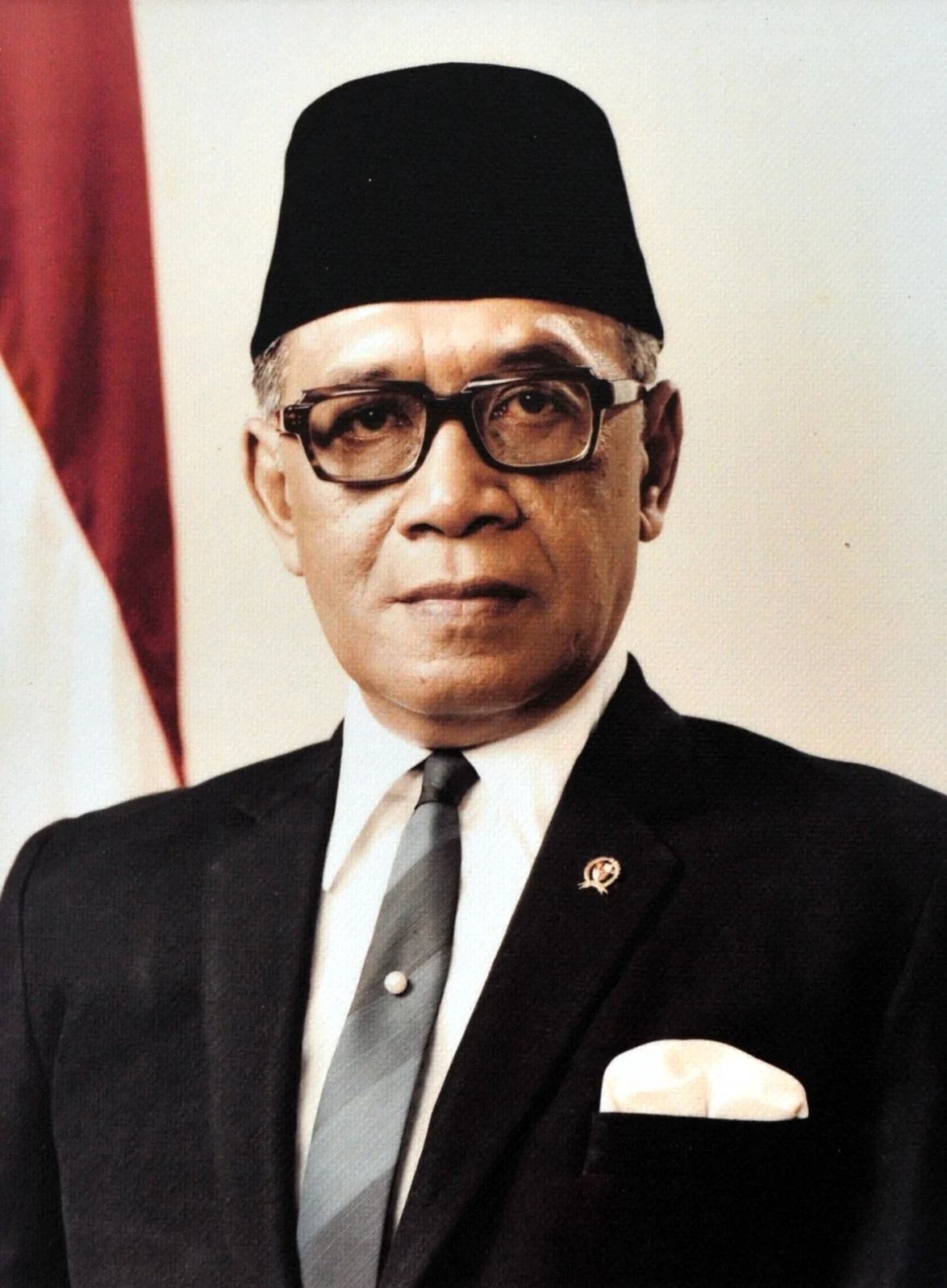 Potret resmi Hamengkubuwana IX sebagai Wakil Presiden Indonesia pada 1973.